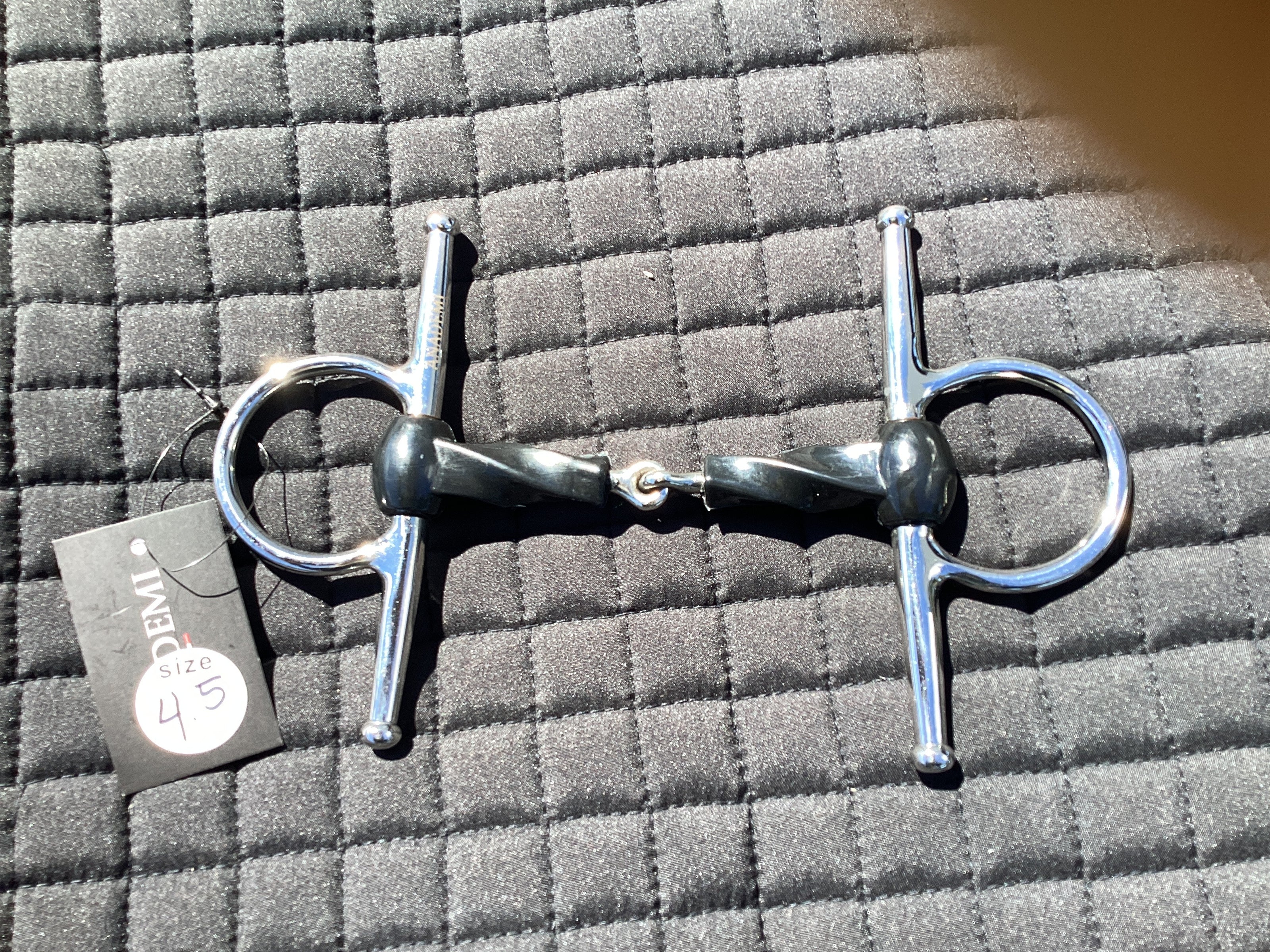 Anademi - Bit | F1 | Slow Twist Rubber Full Cheek