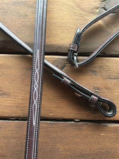 Aramas Fancy Padded Bridle with Fancy Raised Reins